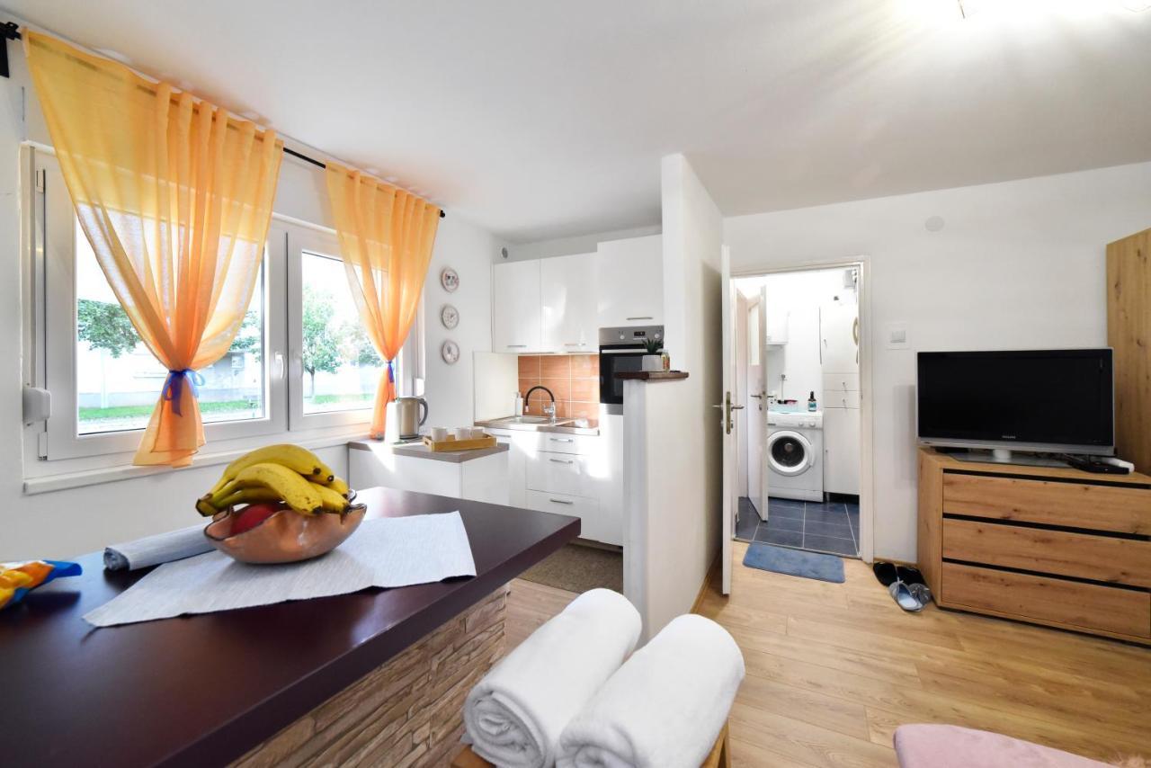 Studio Apartment Aneta 萨格勒布 外观 照片