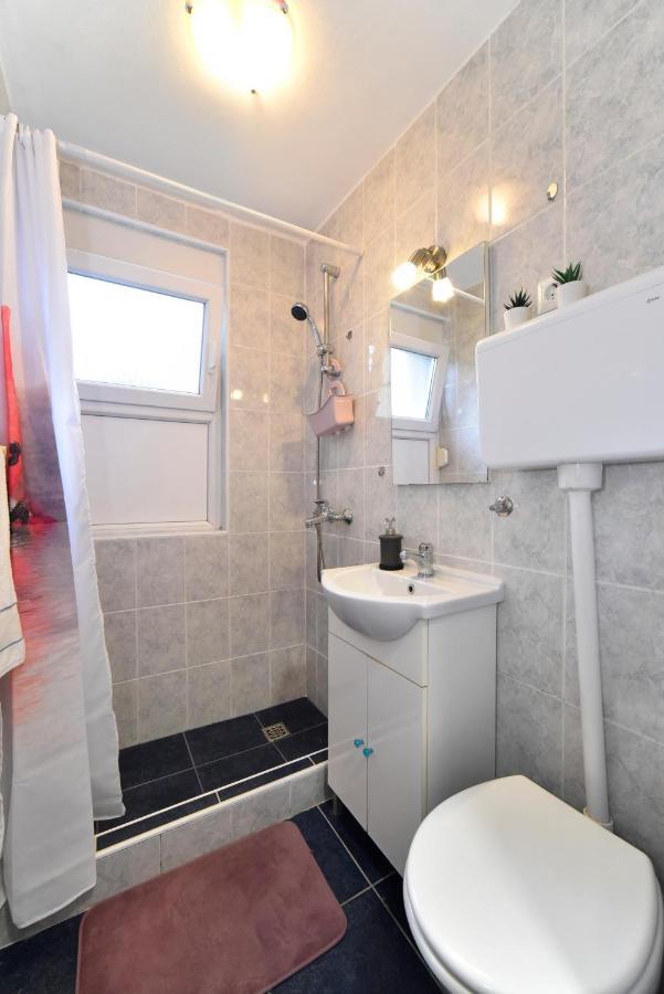 Studio Apartment Aneta 萨格勒布 外观 照片